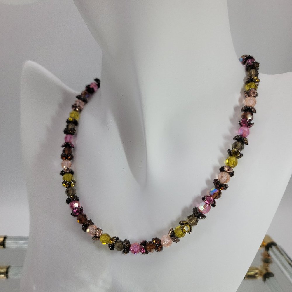 VINTAGE PINK CRYSTAL BEAD NECKLACE